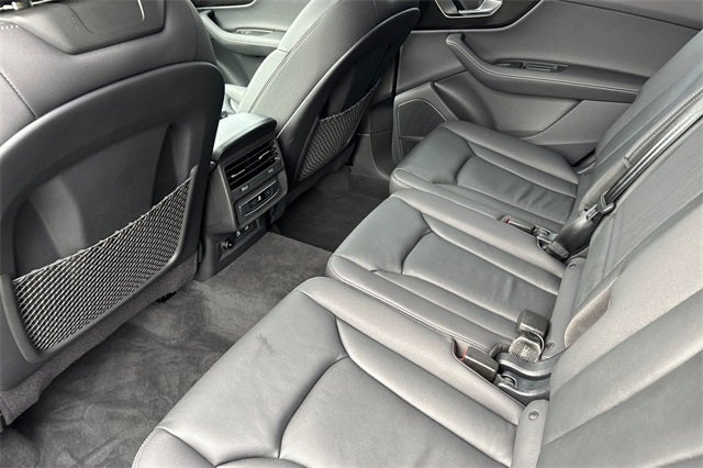 2025 Audi Q7 45 Premium Plus quattro