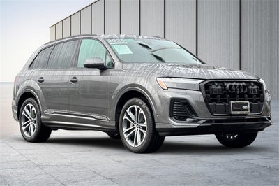 2025 Audi Q7 45 Premium Plus quattro