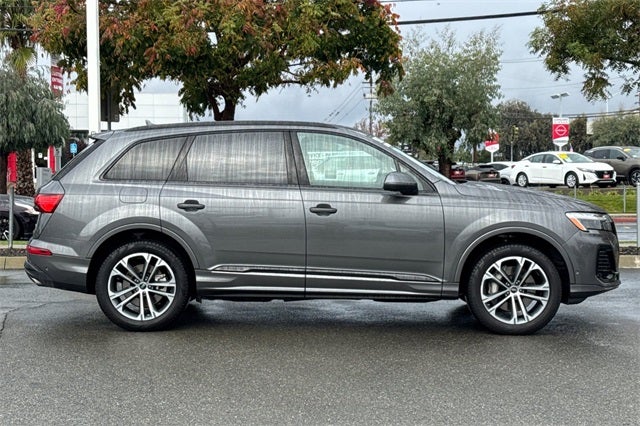 2025 Audi Q7 45 Premium Plus quattro