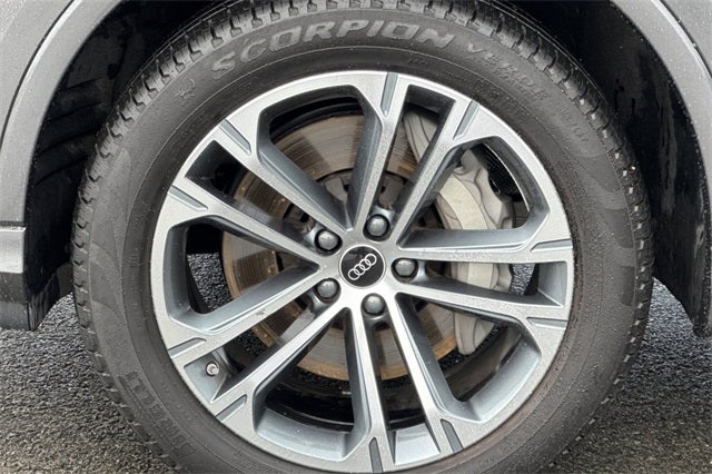 2025 Audi Q7 45 Premium Plus quattro