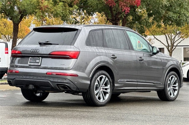 2025 Audi Q7 45 Premium Plus quattro
