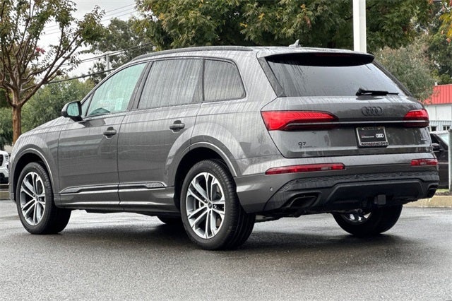 2025 Audi Q7 45 Premium Plus quattro