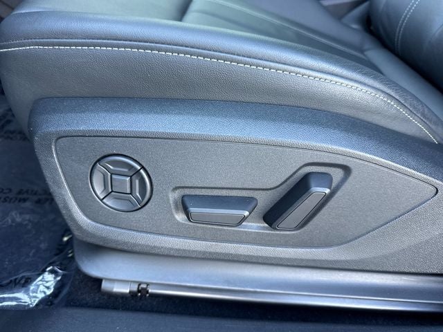 2024 Audi Q4 e-tron Premium Plus quattro
