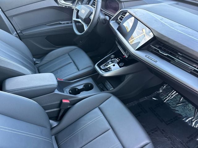 2024 Audi Q4 e-tron Premium Plus quattro