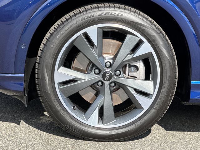 2024 Audi Q4 e-tron Premium Plus quattro
