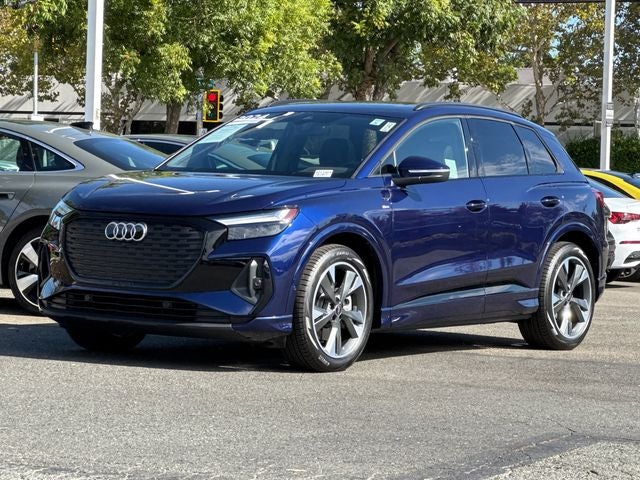 2024 Audi Q4 e-tron Premium Plus quattro