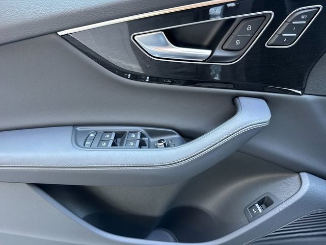 2025 Audi Q7 55 Premium Plus quattro