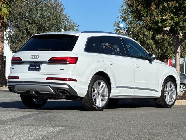2025 Audi Q7 55 Premium Plus quattro