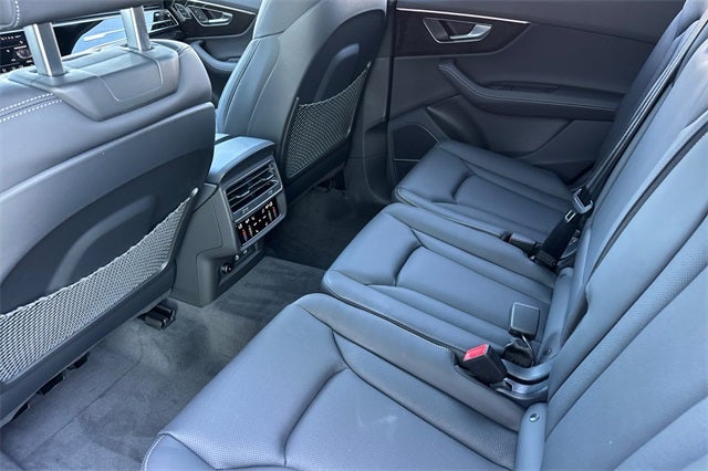 2025 Audi Q7 55 Prestige quattro