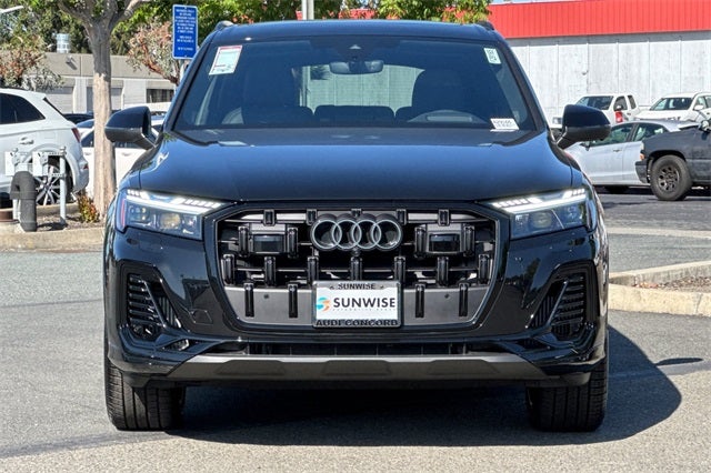 2025 Audi Q7 55 Prestige quattro