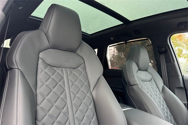 2026 Audi SQ7 Prestige quattro