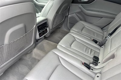 2022 Audi Q7 55 Prestige quattro