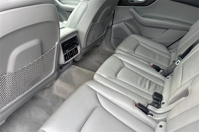 2022 Audi Q7 55 Prestige quattro