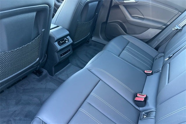 2025 Audi A6 Sportback e-tron Prestige quattro