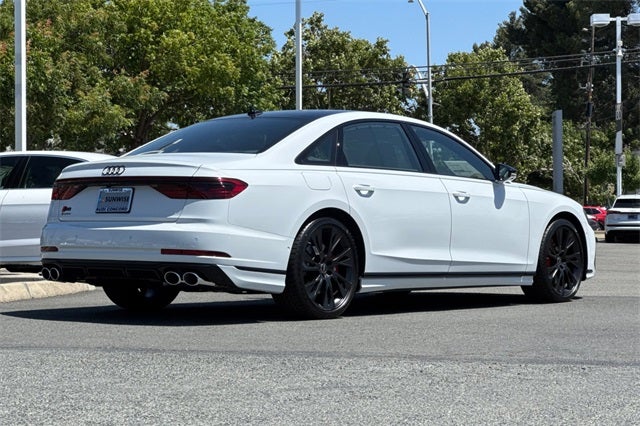 2025 Audi S8 4.0T quattro