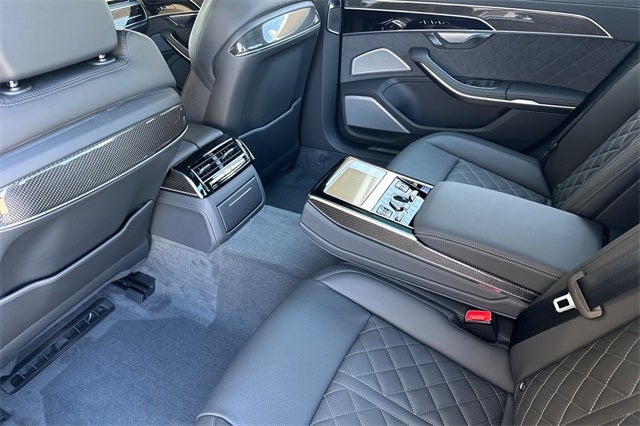 2025 Audi S8 4.0T quattro
