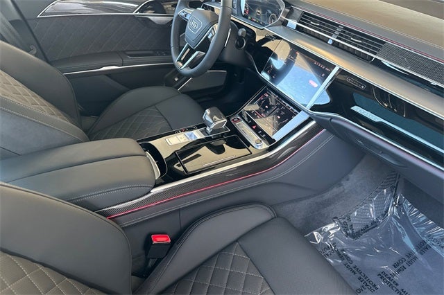 2025 Audi S8 4.0T quattro