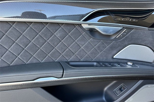 2025 Audi S8 4.0T quattro