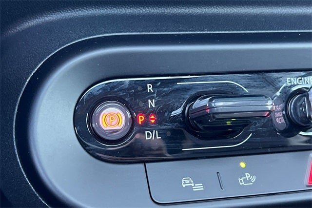 2025 MINI Cooper S Iconic