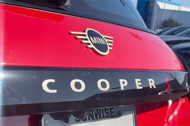 2025 MINI Cooper S Iconic