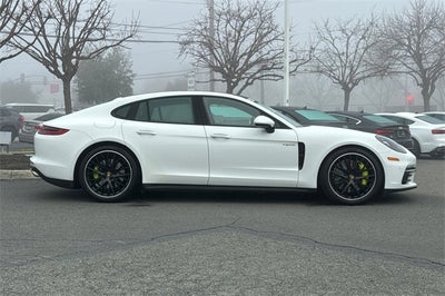 2019 Porsche Panamera E-Hybrid 4