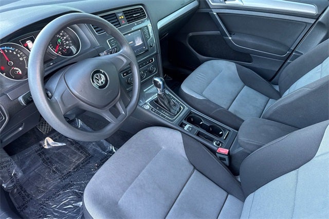 2016 Volkswagen e-Golf SE