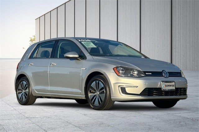 2016 Volkswagen e-Golf SE