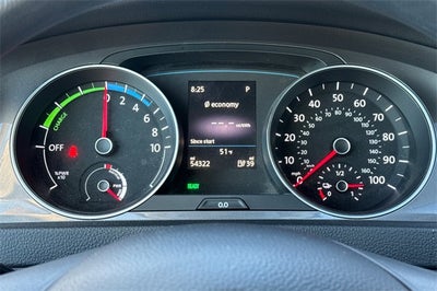 2016 Volkswagen e-Golf SE