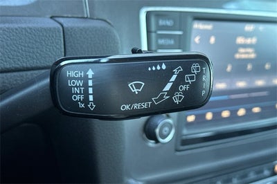 2016 Volkswagen e-Golf SE