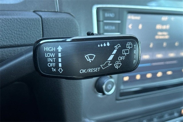 2016 Volkswagen e-Golf SE