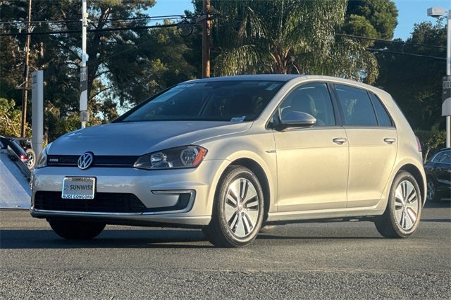 2016 Volkswagen e-Golf SE