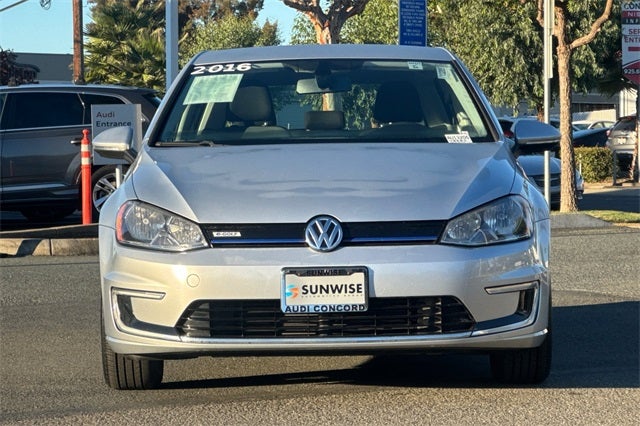 2016 Volkswagen e-Golf SE