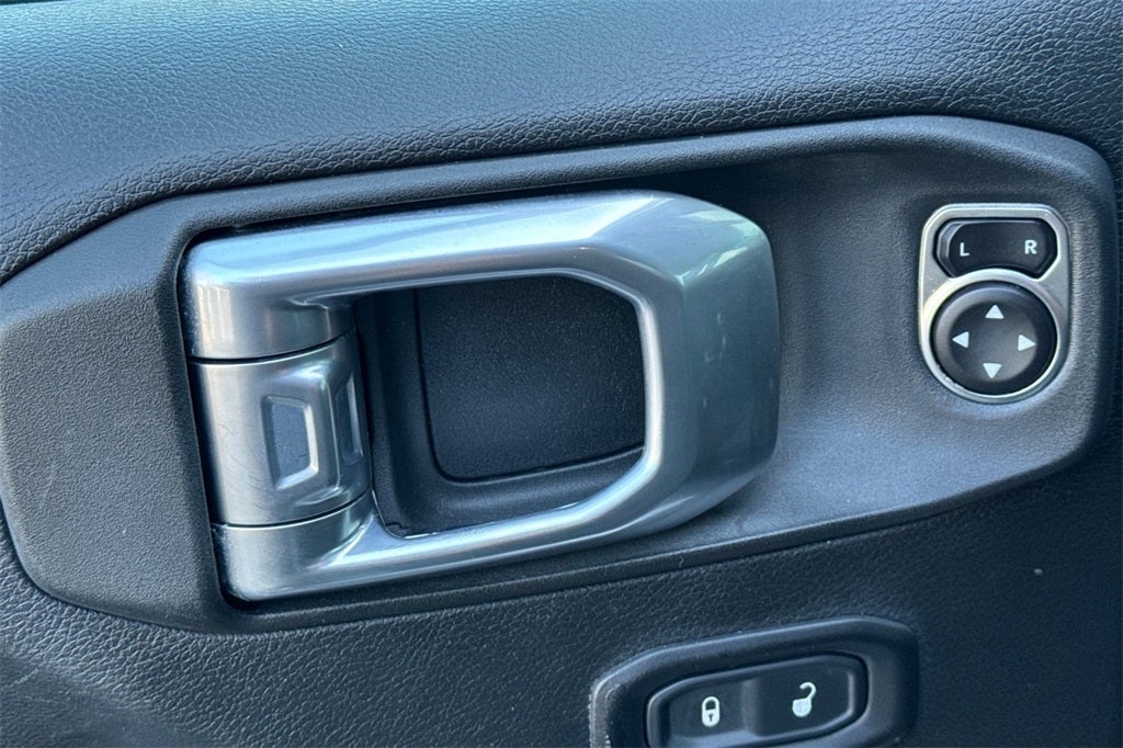 2023 Jeep Wrangler Willys