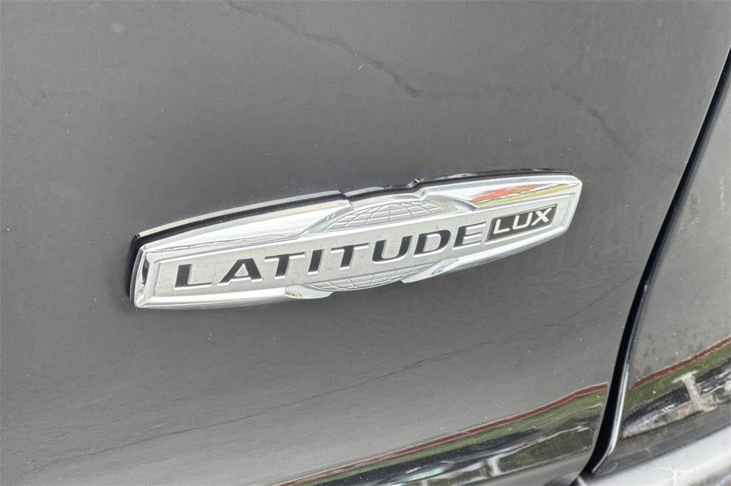 2022 Jeep Cherokee Latitude Lux