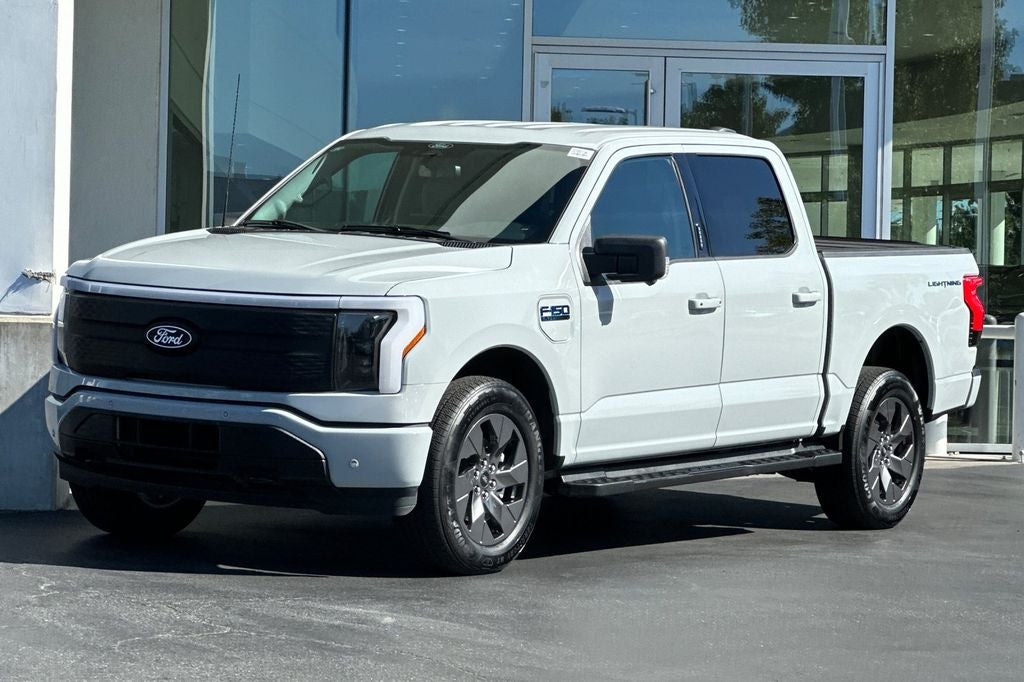 2024 Ford F-150 Lightning Flash