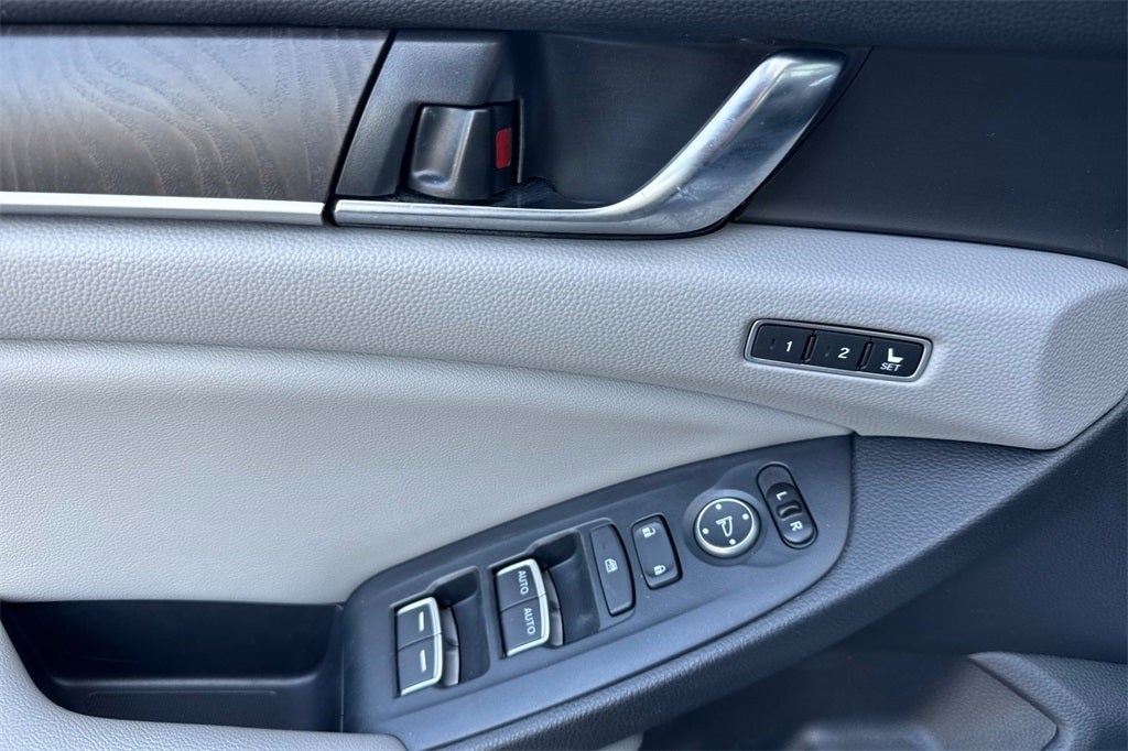 2020 Honda Accord Hybrid Touring