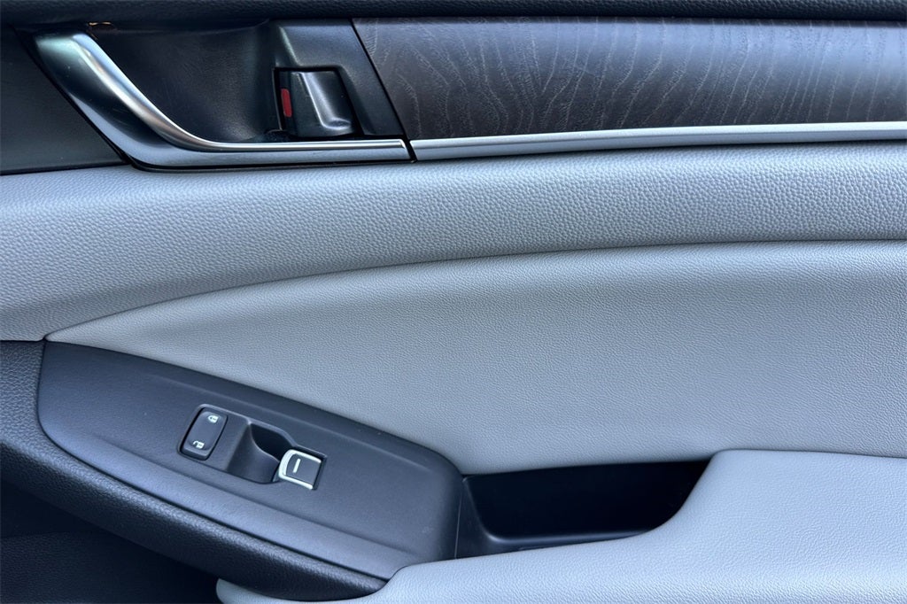 2020 Honda Accord Hybrid Touring