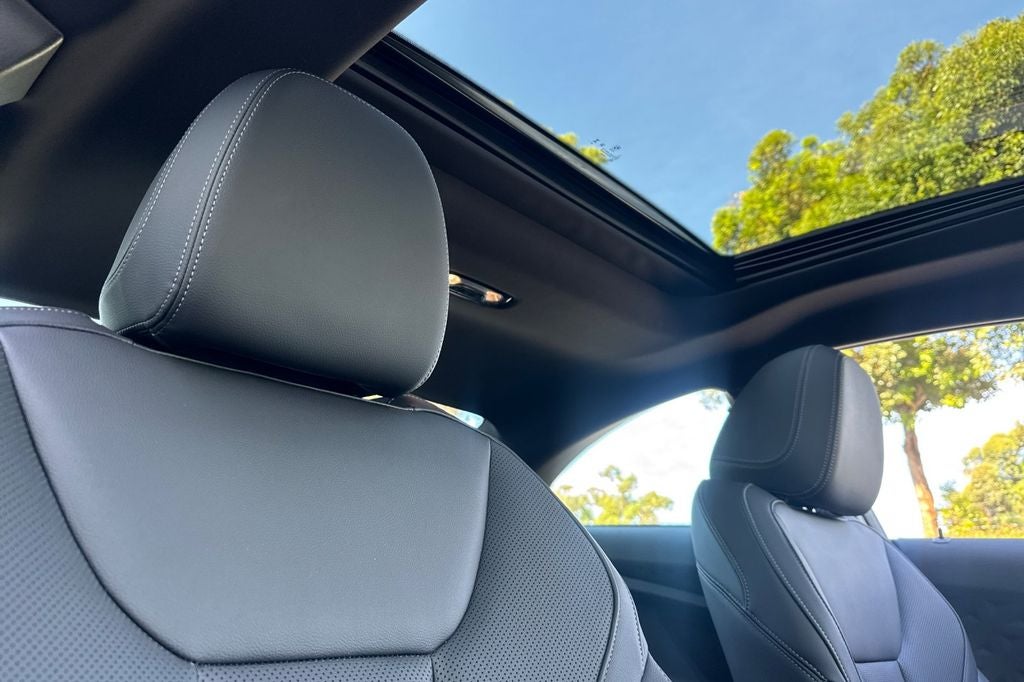 2025 BMW 2 Series 230i