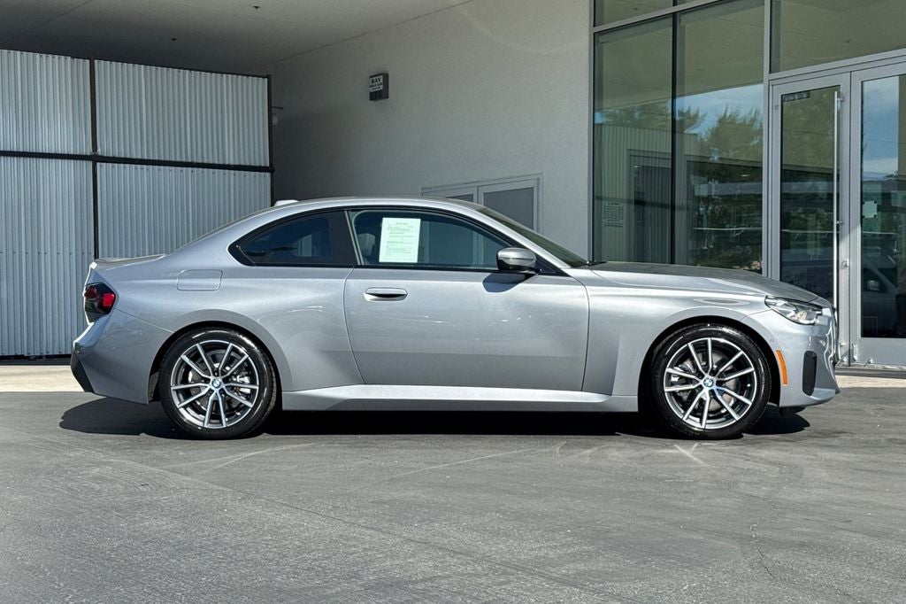 2025 BMW 2 Series 230i