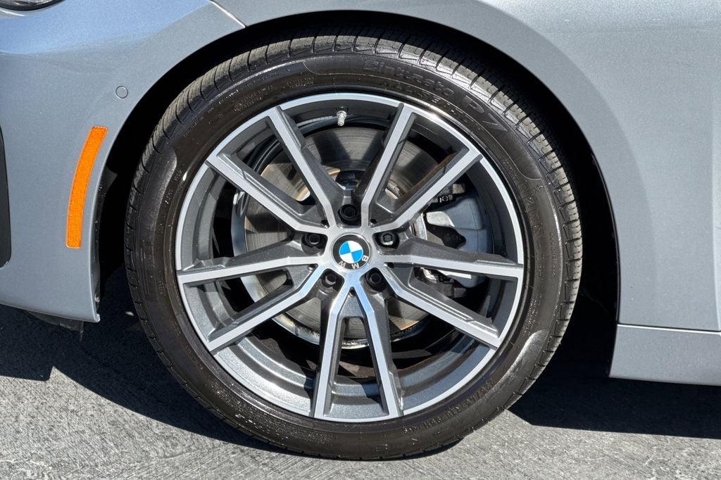 2025 BMW 2 Series 230i