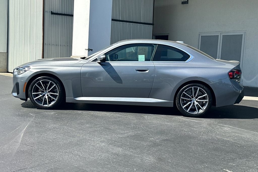 2025 BMW 2 Series 230i