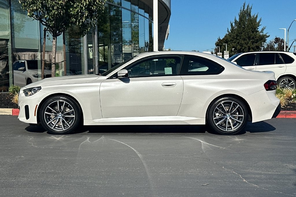 2025 BMW 2 Series 230i