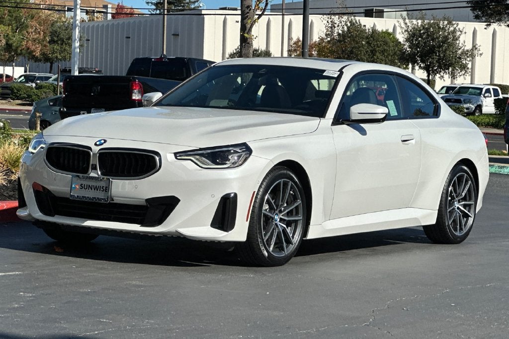 2025 BMW 2 Series 230i