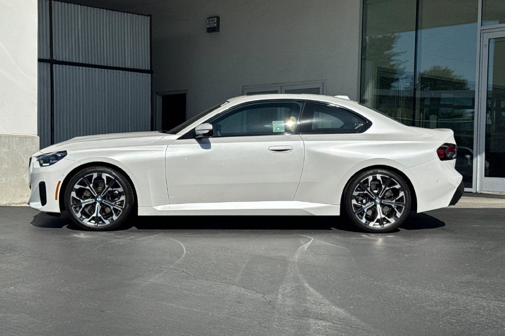 2025 BMW 2 Series 230i