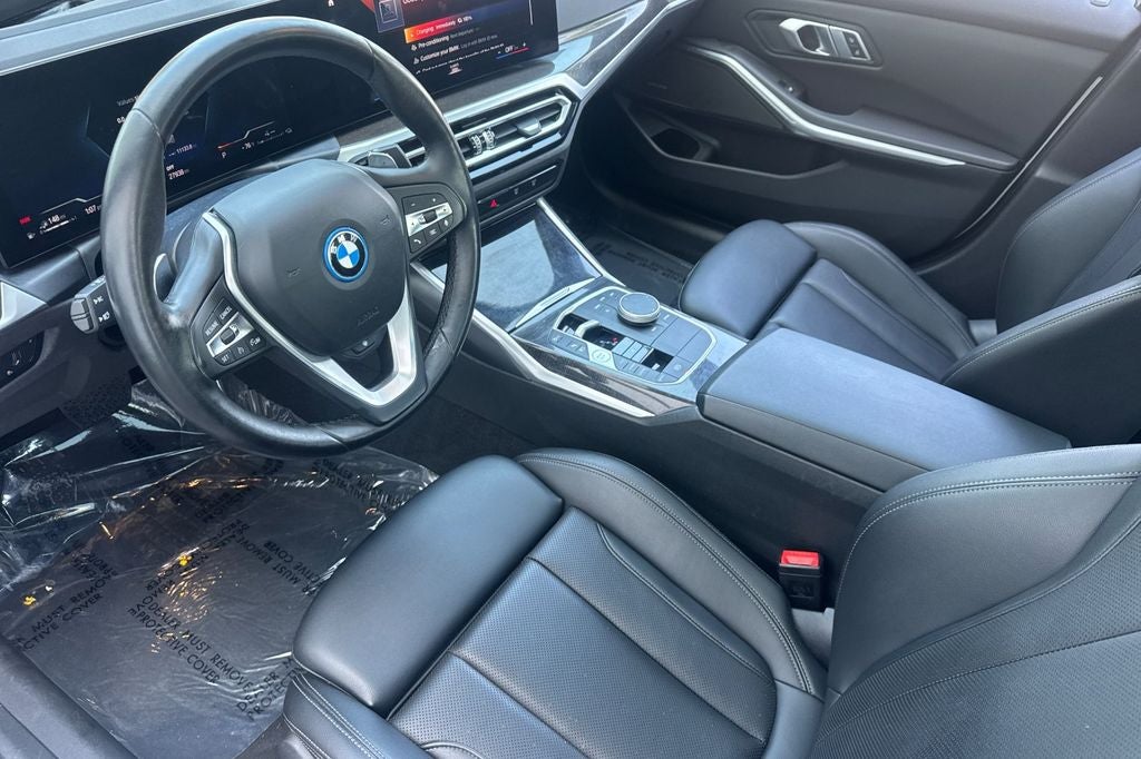 2023 BMW 3 Series 330e iPerformance