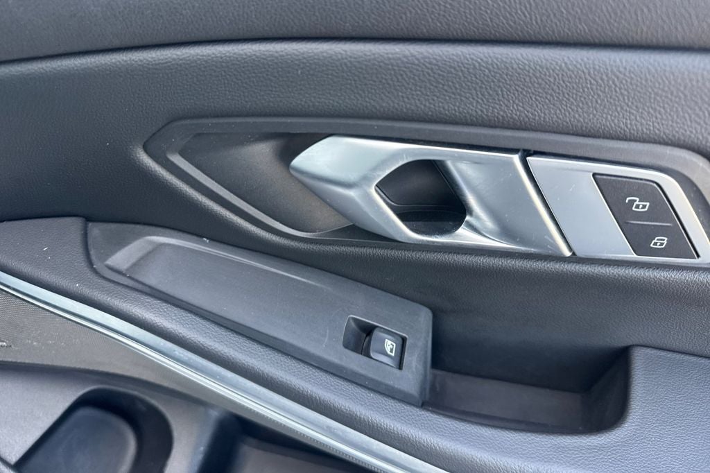 2023 BMW 3 Series 330e iPerformance