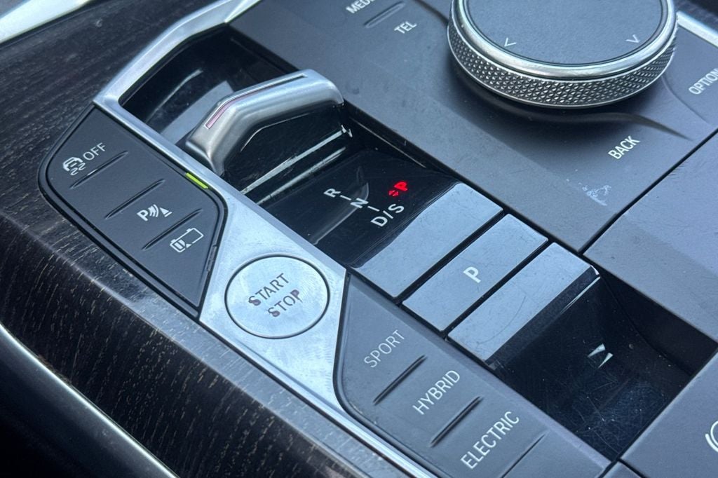 2023 BMW 3 Series 330e iPerformance