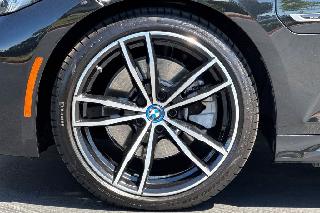 2023 BMW 3 Series 330e iPerformance