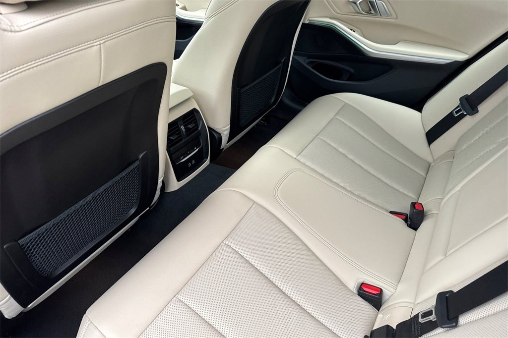 2023 BMW 3 Series 330e xDrive