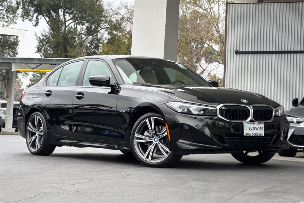 2023 BMW 3 Series 330e xDrive